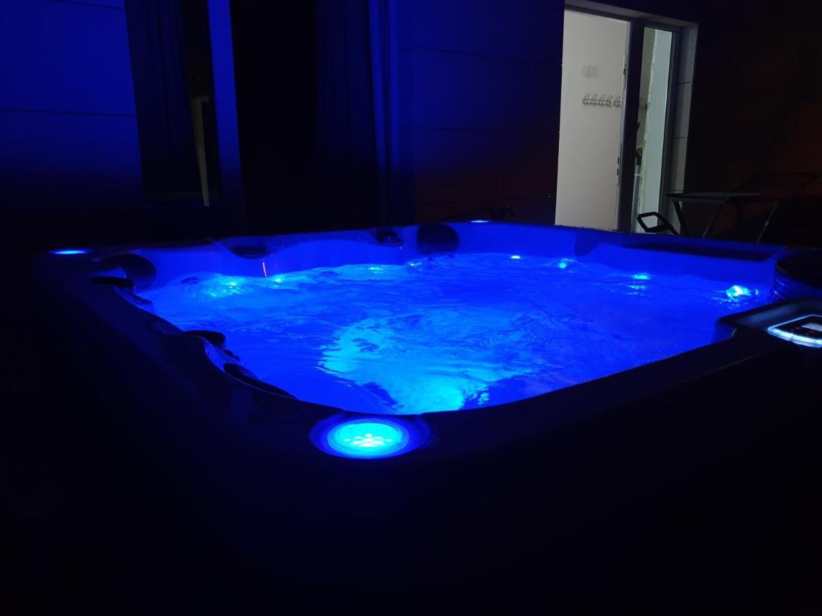 Apartamento Abelia, Two Terraces, Hot Tub, Free Parking Dubrovnik Exterior foto